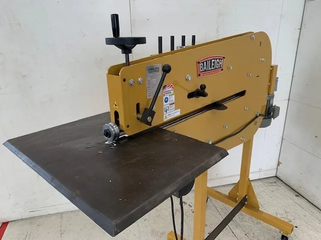 Baileigh BR16E-36EV Electric Bead Roller
