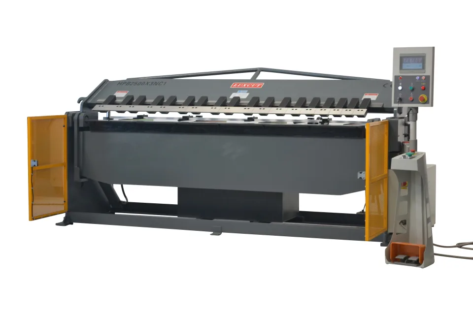 LUXCUT HBP2500x3mm NC1 Hydraulic Folder