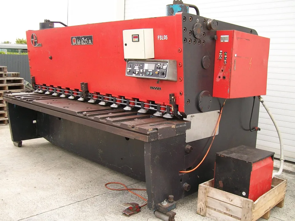 Amada H-3013 3000mm x 13mm Used Hydraulic Guillotine