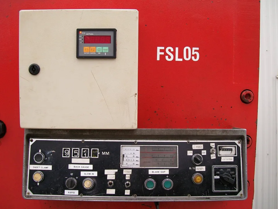 Amada H-3013 3000mm x 13mm Used Hydraulic Guillotine