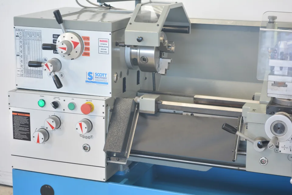 Luxcut Z355 x 1000 Single Phase Lathe