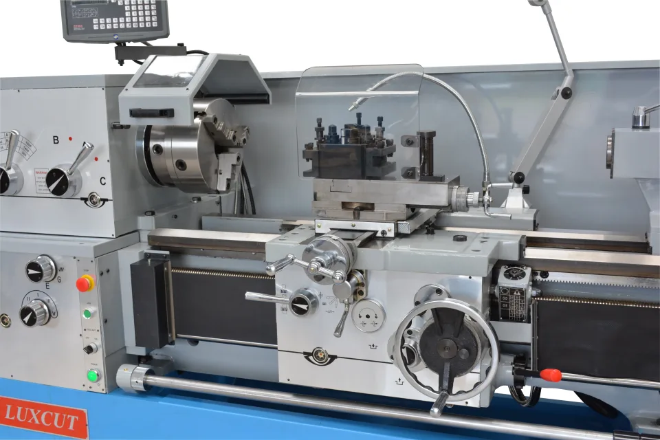 Luxcut Z410B x 1000 c/w 80mm bore Centre Lathe