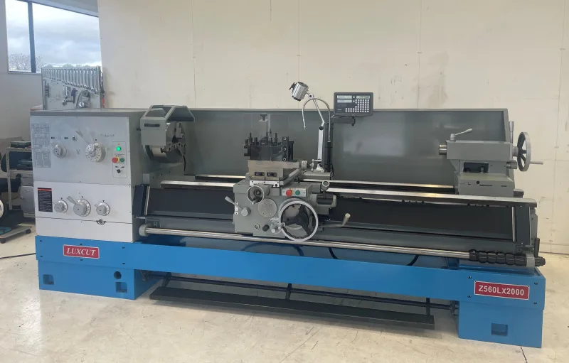 Luxcut Z560Lx2000 Centre Lathe