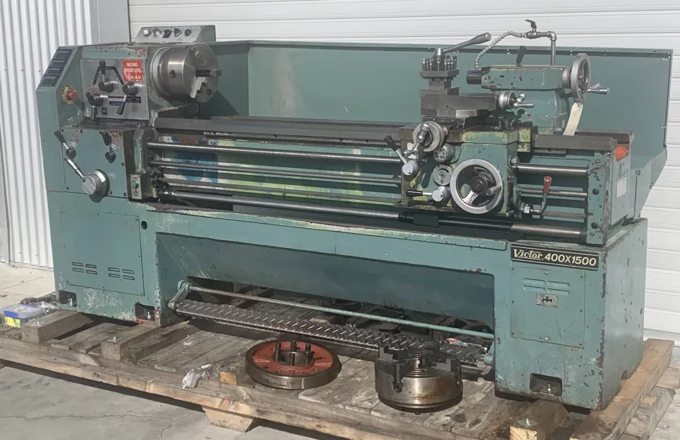 Victor (Taiwan) 400 x 1500 Used Centre Lathe