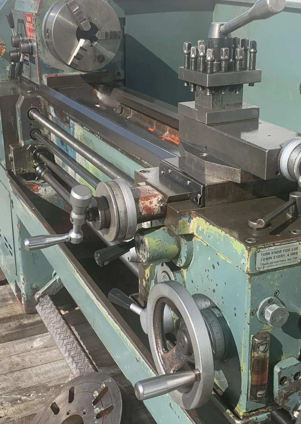 Victor (Taiwan) 400 x 1500 Used Centre Lathe