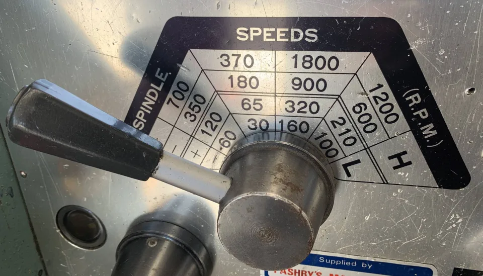 Victor (Taiwan) 400 x 1500 Used Centre Lathe