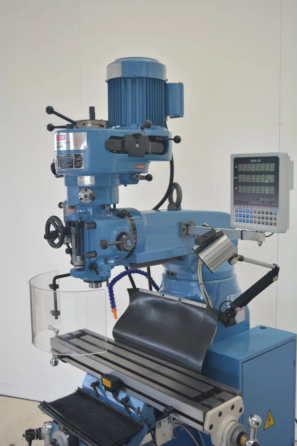 Luxcut TM-1SPF Turret Mill