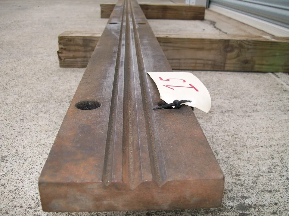 Used Pressbrake Bottom Tooling #15