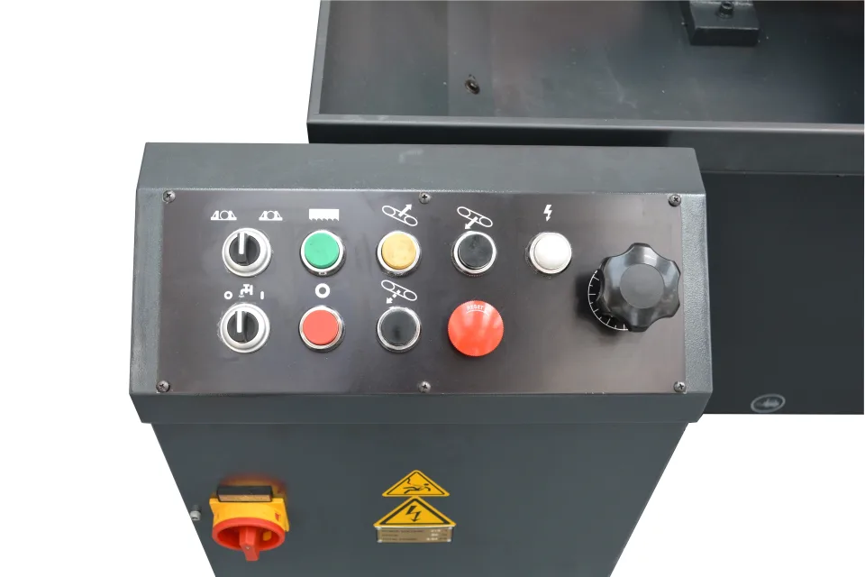Cosen SH-500M Semi Automatic Mitre Cutting Bandsaw c/w 1M Table