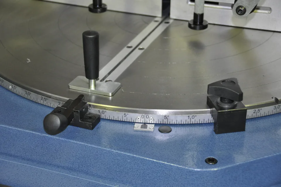 Scotchman SUP-600 Non-ferrous up cutting circular saw